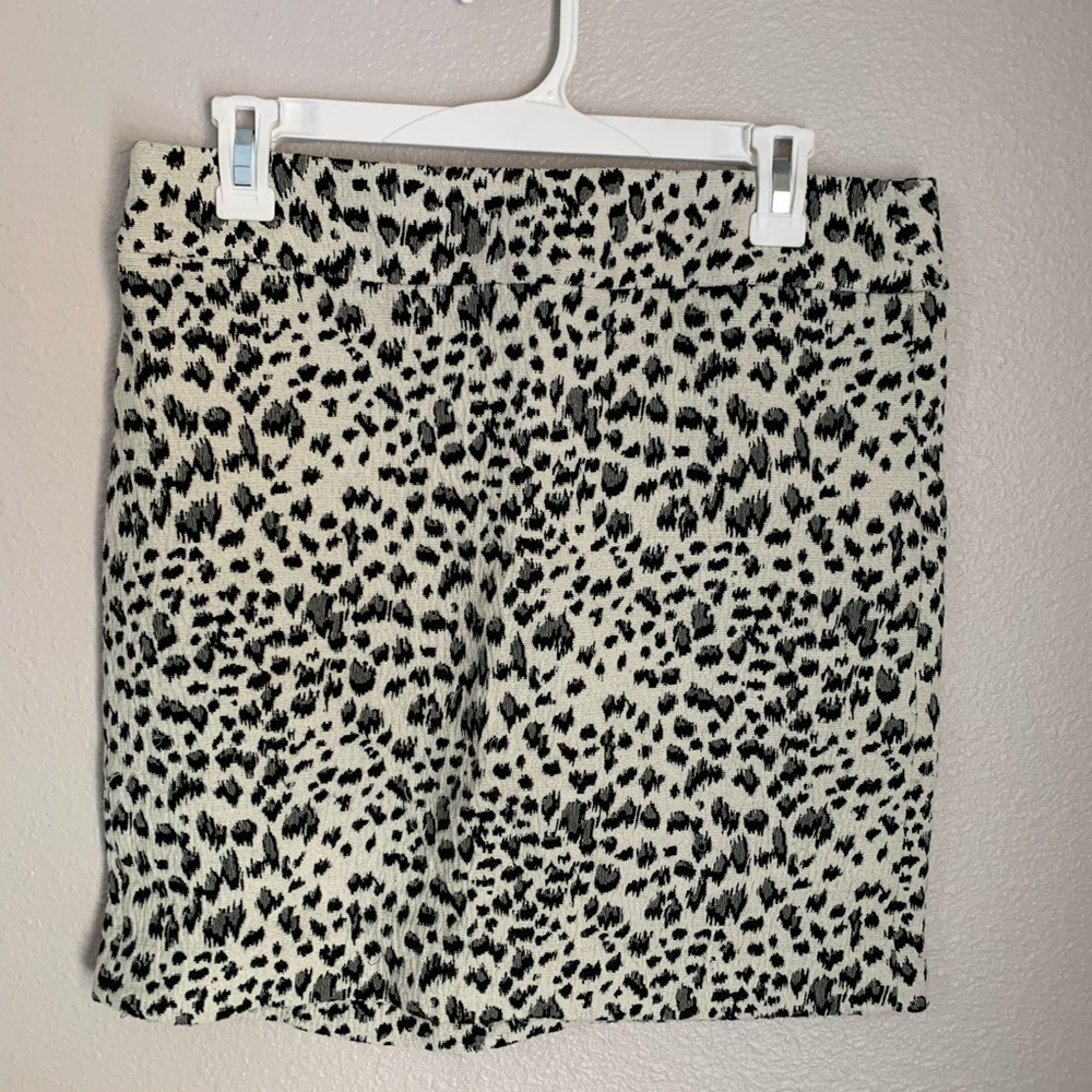 Leopard skirt